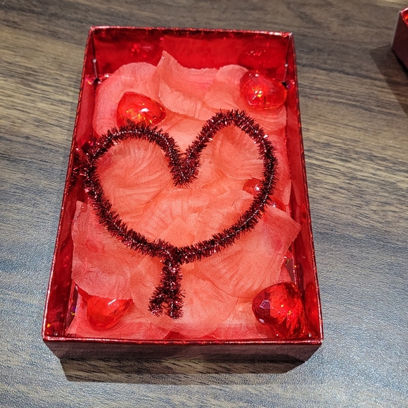 Gift box - Picture 3 of 7